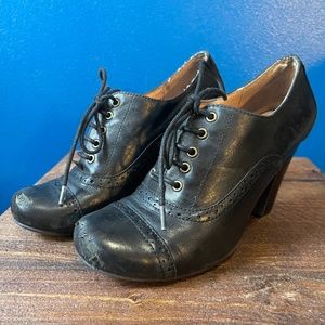 MIz Mooz NYC Wingtip Lace Up Joey Heel - Black